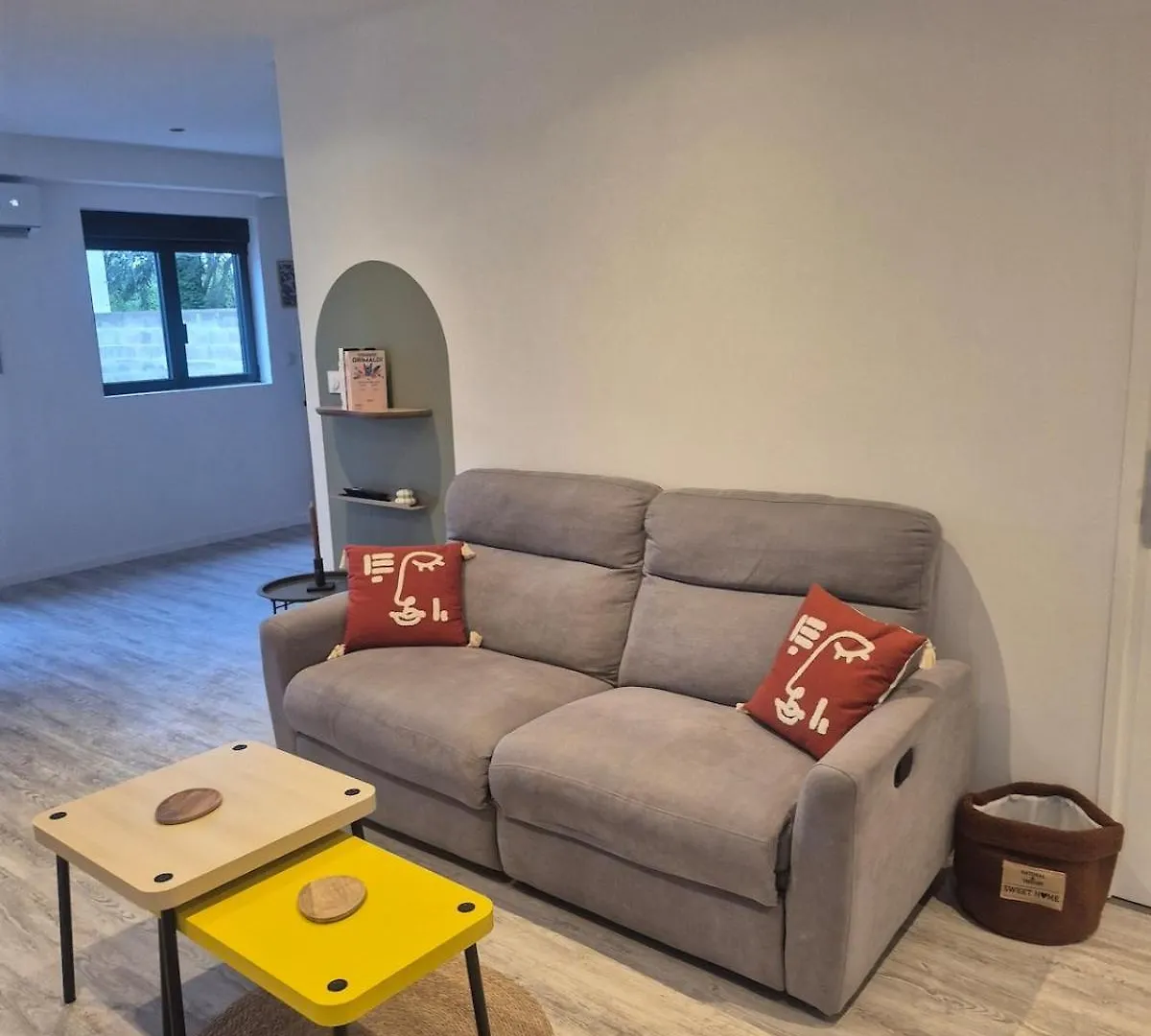 Maison La Praline Arnas Holiday home