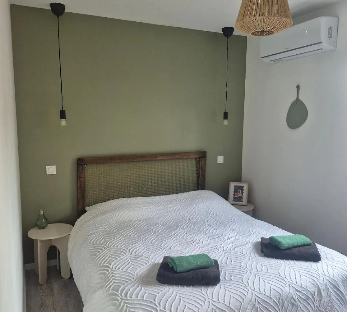 Maison La Praline Arnas Holiday home